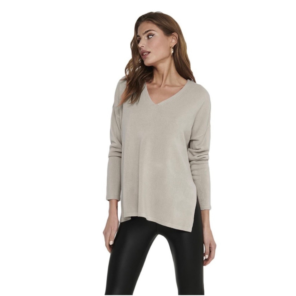 ZARA COLLECTION WOMEN V NECK
Silver GREY LONG SLEEVE CASUAL SHIRT Top L